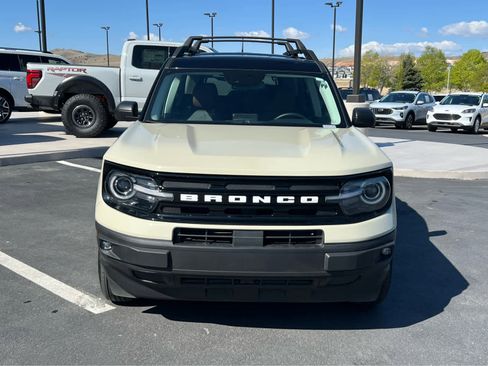 Used 2024 Ford Bronco Sport Outer Banks w/ Tech Package AWD/4WD image 3