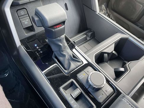 New 2026 Toyota Tundra Limited AWD/4WD image 42