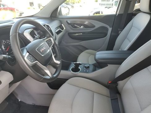 Used 2023 GMC Terrain SLE w/ Driver Convenience Package FWD image 21
