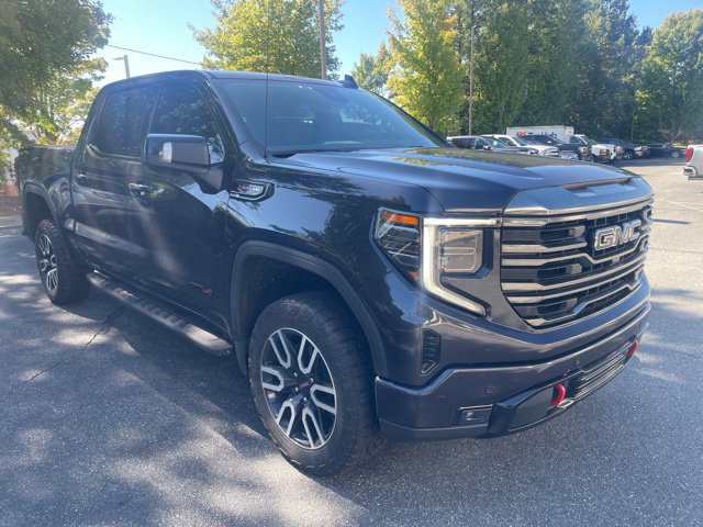 Used 2024 GMC Sierra 1500 AT4 w/ Technology Package AWD/4WD image 4