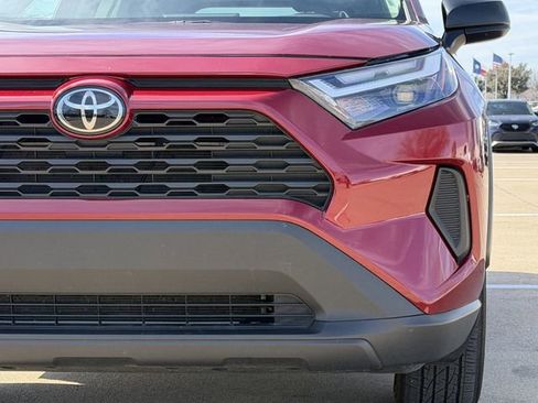 Certified 2025 Toyota RAV4 LE image 9