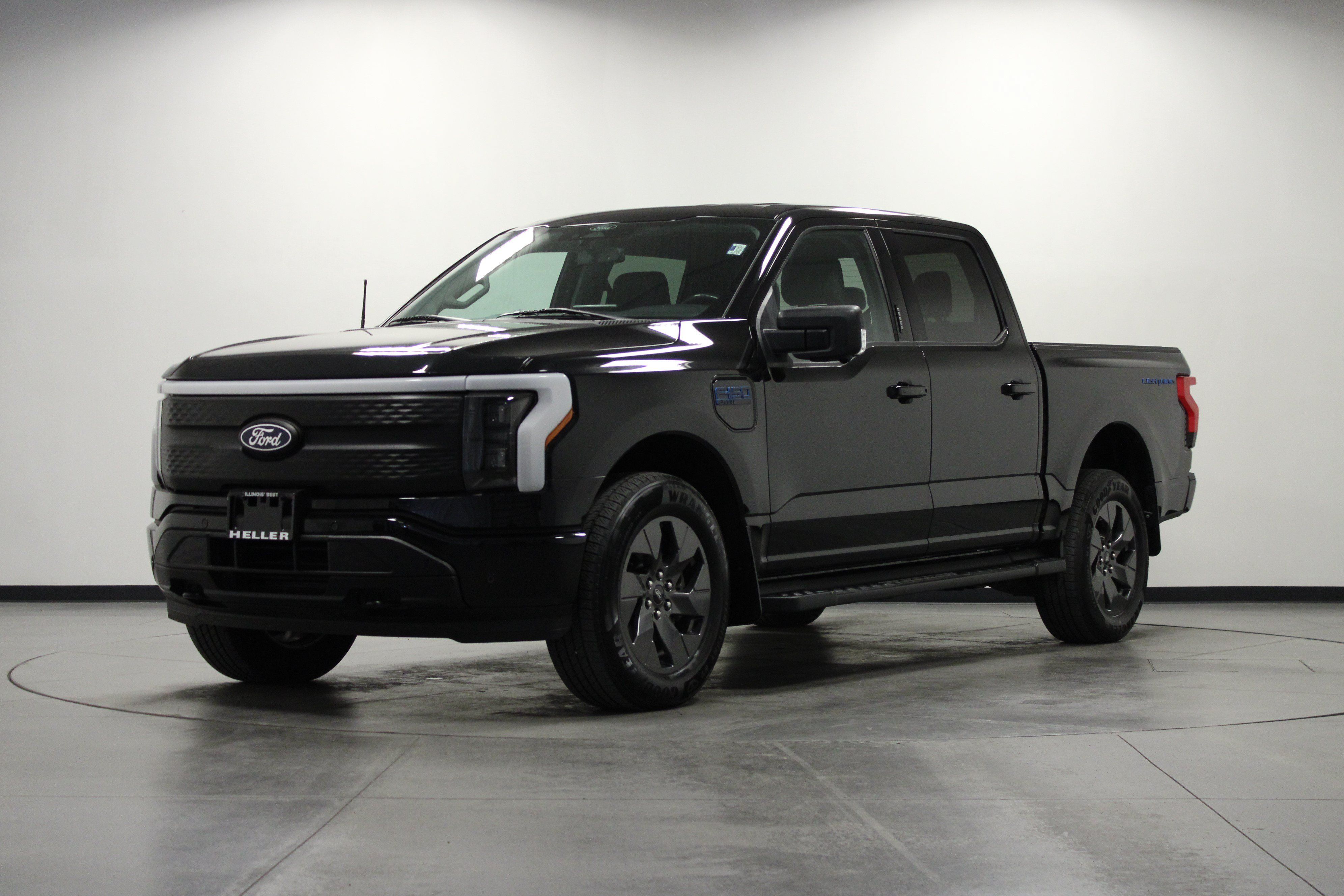 Used 2024 Ford F150 Lightning Flash w/ Max Trailer Tow Package AWD/4WD image 8