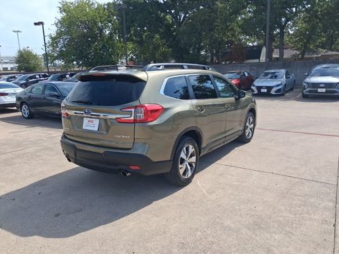 Used 2025 Subaru Ascent Premium AWD/4WD image 7