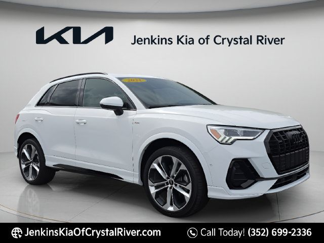 Used 2021 Audi Q3 2.0T Premium Plus w/ Premium Plus Package AWD/4WD image 2