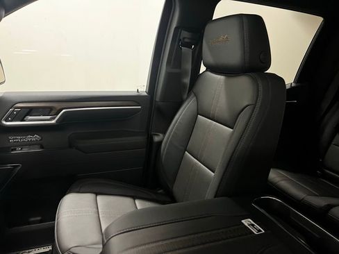 New 2026 Chevrolet Silverado 1500 High Country w/ Technology Package AWD/4WD image 30