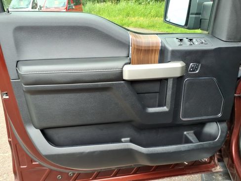Used 2016 Ford F150 Lariat AWD/4WD image 14