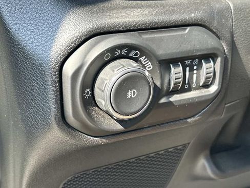 Used 2020 Jeep Wrangler Unlimited Rubicon AWD/4WD image 32