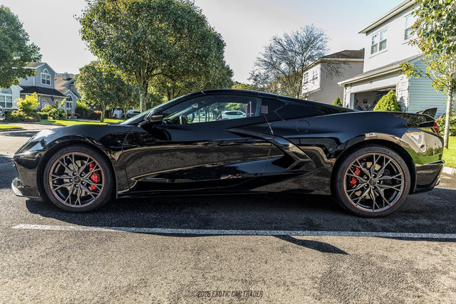 Used 2023 Chevrolet Corvette Stingray Coupe w/ Z51 Performance Package RWD image 3