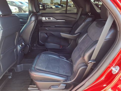 Used 2025 Ford Explorer ST w/ Sun And Sound Package AWD/4WD image 13