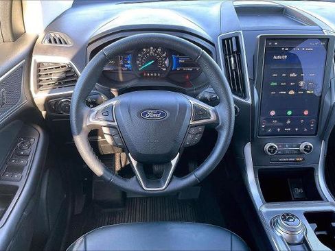 Certified 2024 Ford Edge SEL w/ Sport Appearance Package image 5