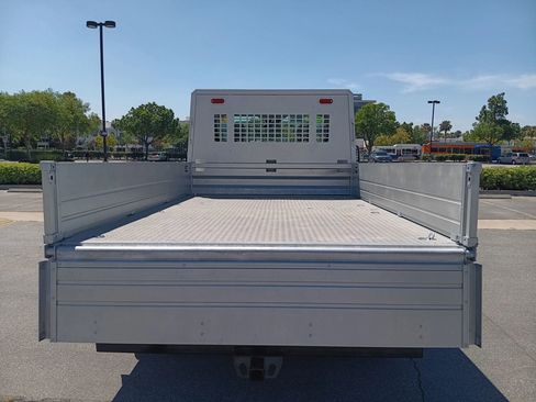 Used 2019 Ford Transit 250 138 RWD image 9
