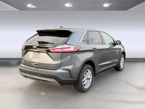 Used 2024 Ford Edge SEL w/ Convenience Package AWD/4WD image 6
