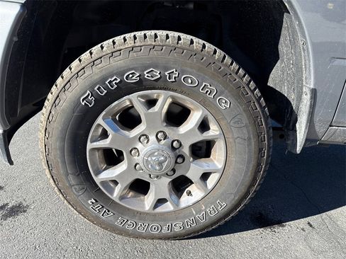 Used 2024 RAM 2500 Laramie image 6