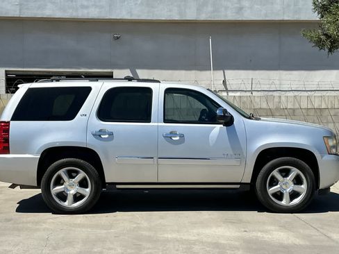 Used 2012 Chevrolet Tahoe LTZ AWD/4WD image 8