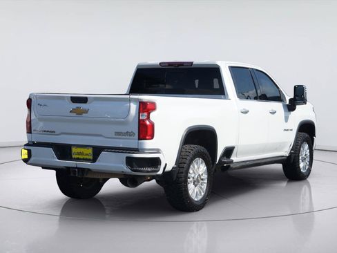 Used 2023 Chevrolet Silverado 2500 High Country w/ Z71 Off-Road Package AWD/4WD image 6