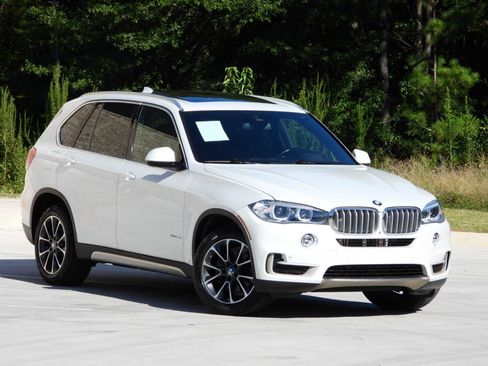 Used 2018 BMW X5 sDrive35i RWD image 16