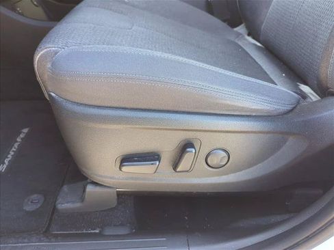 Used 2022 Hyundai Santa Fe SEL FWD image 11