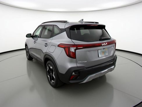 Used 2025 Kia Seltos S image 6