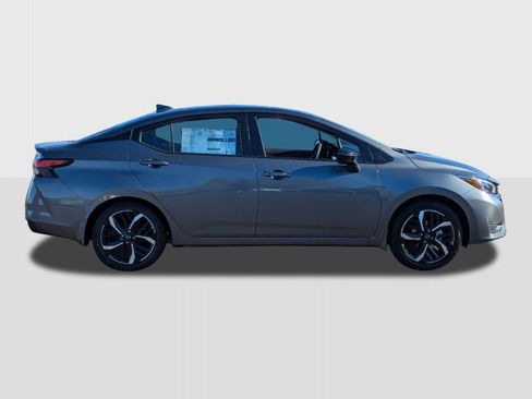New 2025 Nissan Versa SR w/ Trunk Package FWD image 6