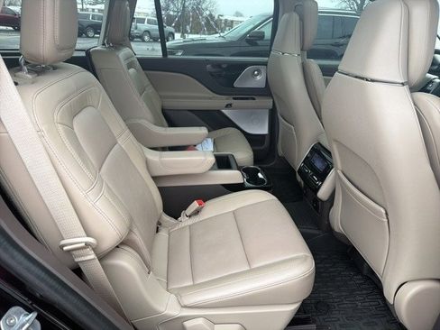 Used 2023 Lincoln Aviator Reserve w/ Equipment Group 201A image 13