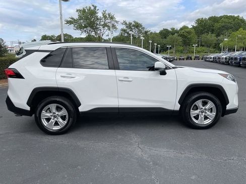 Used 2021 Toyota RAV4 XLE FWD image 33