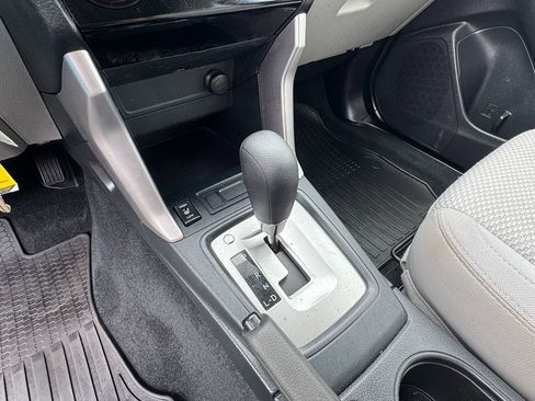 Used 2016 Subaru Forester 2.5i Premium w/ All-Weather Package AWD/4WD image 19