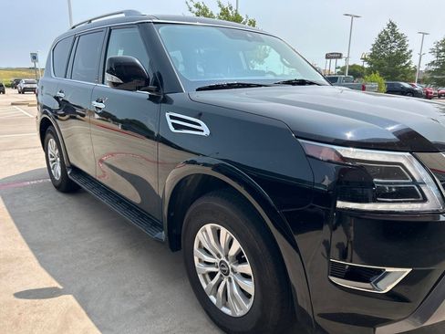 Used 2024 Nissan Armada SV AWD/4WD image 4