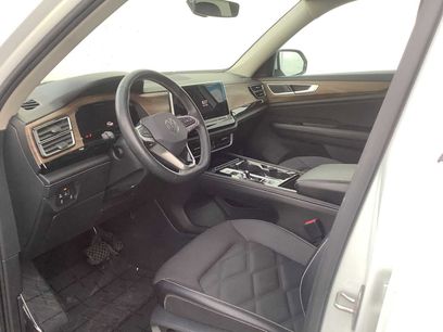 Used 2024 Volkswagen Atlas SE