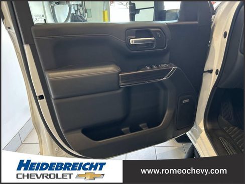 Certified 2020 Chevrolet Silverado 1500 RST w/ All-Star Edition AWD/4WD image 10