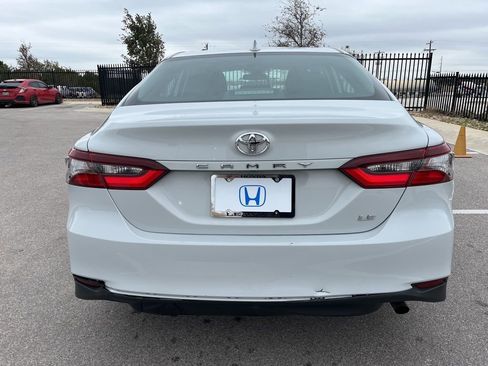 Used 2023 Toyota Camry LE image 5