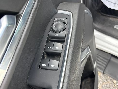Used 2022 GMC Sierra 1500 Elevation w/ X31 Off-Road Package AWD/4WD image 29