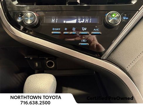 Used 2023 Toyota Camry LE image 29
