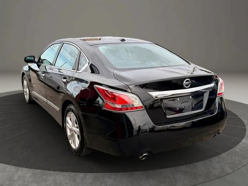 Used 2015 Nissan Altima 2.5 SL w/ Moonroof Package FWD image 6