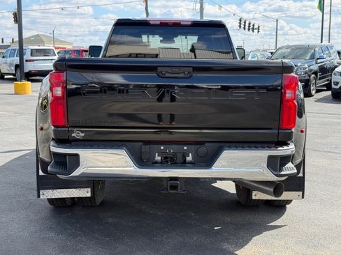 Used 2025 Chevrolet Silverado 3500 LT w/ Safety Package image 7