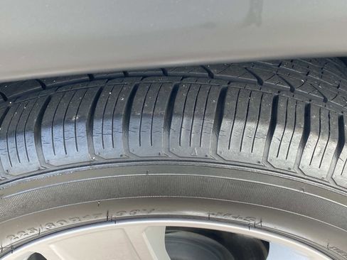 Certified 2022 Jeep Compass Latitude w/ Convenience Group image 18