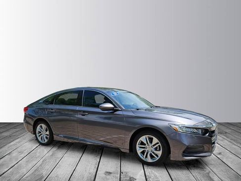Used 2018 Honda Accord LX image 7
