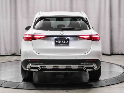 Certified 2025 Mercedes-Benz GLC 300 image 3