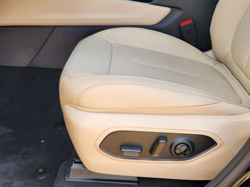 New 2026 Jeep Grand Cherokee Limited RWD image 17