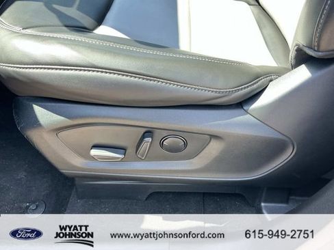 Used 2023 Ford Explorer XLT w/ Equipment Group 202A image 28