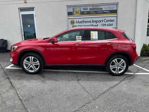 Used 2019 Mercedes-Benz GLA 250 4MATIC image 2