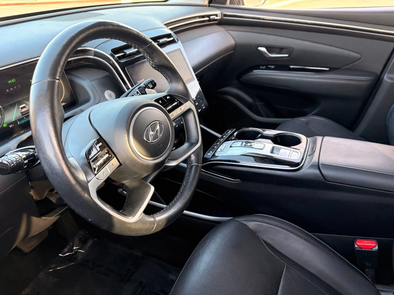 Used 2022 Hyundai Tucson Limited AWD/4WD image 17