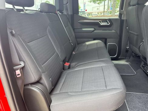Used 2023 Chevrolet Silverado 1500 LT AWD/4WD image 19