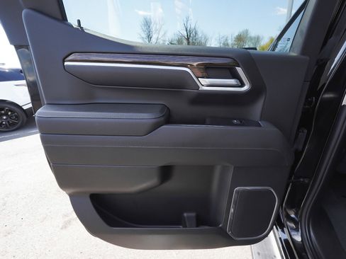 Used 2025 GMC Sierra 1500 Elevation w/ X31 Off-Road Package image 11