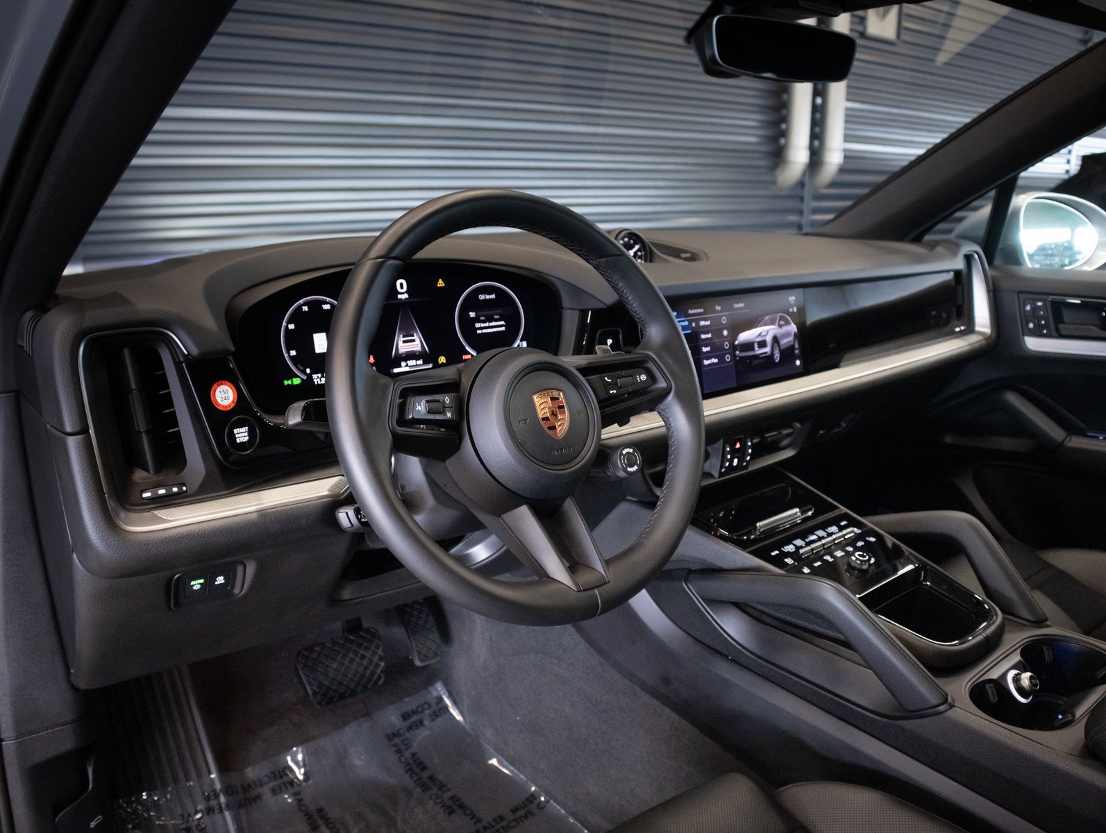 Certified 2026 Porsche Cayenne Coupe AWD/4WD image 4