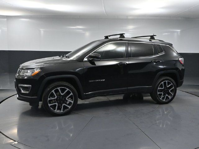 Used 2017 Jeep Compass Limited w/ Navigation Group AWD/4WD image 7