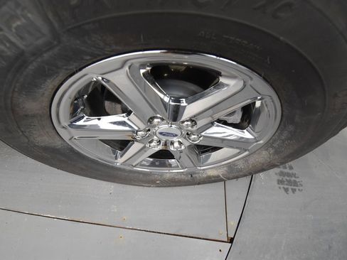 Used 2025 Ford F150 XLT w/ Equipment Group 301A Standard image 9