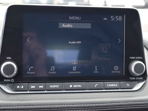 Used 2023 Nissan Rogue SV FWD image 14