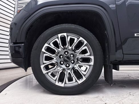 Used 2025 GMC Sierra 1500 Denali Ultimate image 15