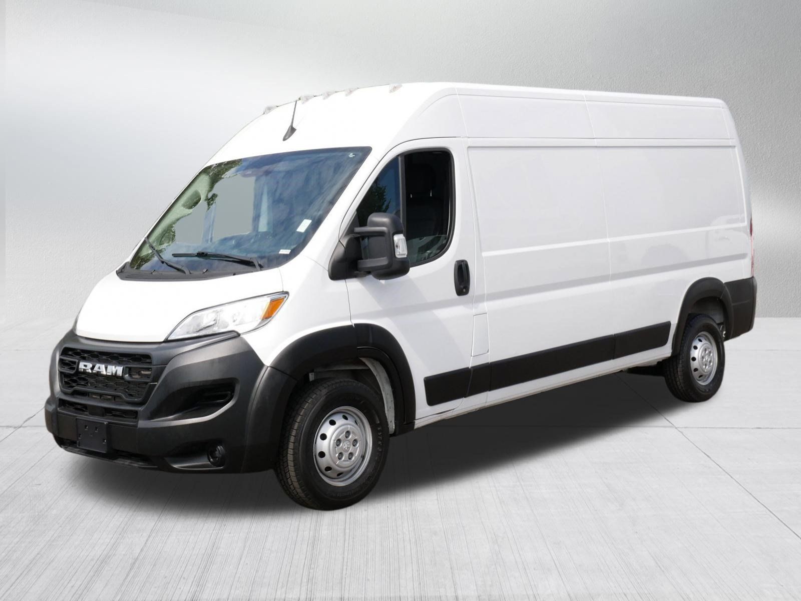 Used 2023 RAM ProMaster 2500 FWD image 3