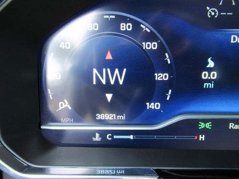 Used 2023 Chevrolet Silverado 1500 LTZ image 22